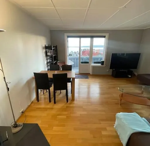 Romslig I Sandviken Апартаменты Берген